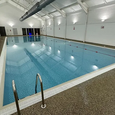 Sunset - Part Of The The Bay Village With Pool, Gym And Direct Access, Pub, Restaurant, Tennis And Meadows Walks 펜션 파일리