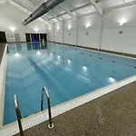 Sunset - Part Of The The Bay Village With Pool, Gym And Direct Access, Pub, Restaurant, Tennis And Meadows Walks בית נופש פילי