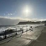 Nyaraló Sunset - Part Of The The Bay Village With Pool, Gym And Direct Access, Pub, Restaurant, Tennis And Meadows Walks Filey
