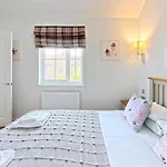 Sunset - Part Of The The Bay Village With Pool, Gym And Direct Access, Pub, Restaurant, Tennis And Meadows Walks Nyaraló Filey