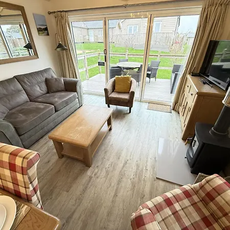 Sunset - Part Of The The Bay Filey Village With Pool, Gym And Direct Access, Pub, Restaurant, Tennis And Meadows Walks Dom wakacyjny Reighton