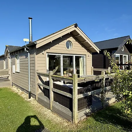 Sunset - Part Of The The Bay Filey Village With Pool, Gym And Direct Access, Pub, Restaurant, Tennis And Meadows Walks *