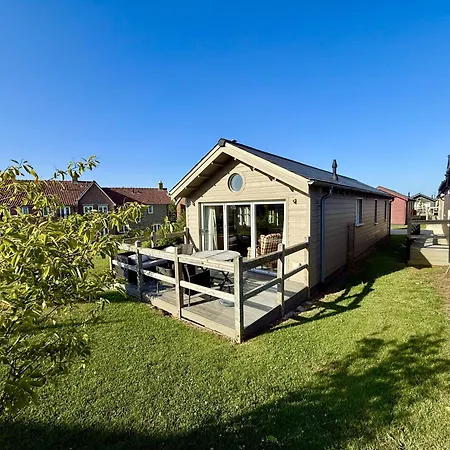 Dom wakacyjny Sunset - Part Of The The Bay Filey Village With Pool, Gym And Direct Access, Pub, Restaurant, Tennis And Meadows Walks *