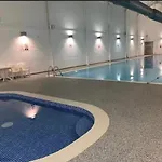 Sunset - Part Of The The Bay Village With Pool, Gym And Direct Access, Pub, Restaurant, Tennis And Meadows Walks *