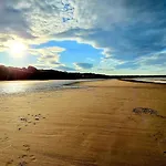 Sunset - Part Of The The Bay Village With Pool, Gym And Direct Access, Pub, Restaurant, Tennis And Meadows Walks Filey
